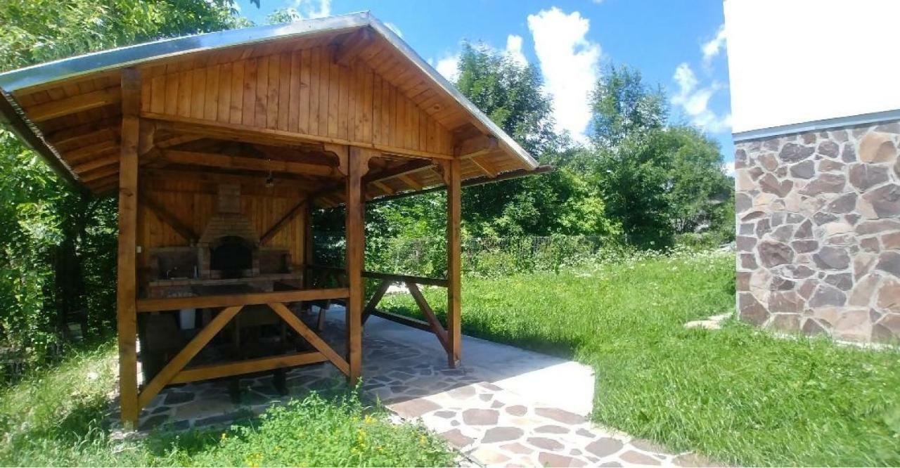Vila Viitorul Busteni Luaran gambar